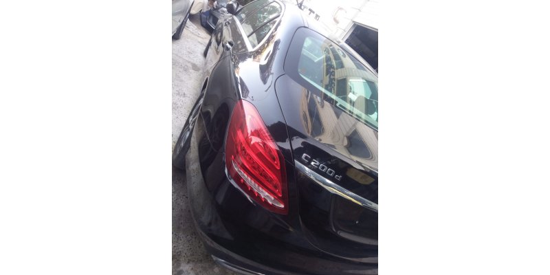 Çıkma SİYAH MERCEDES C200D W205 HURDA BELGELİ 0004242 Parça