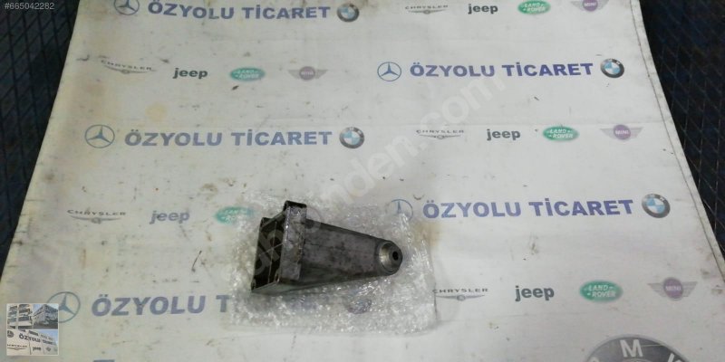 Çıkma Mercedes w203 c serisi 271 motor kulağı A2712230904 Parça