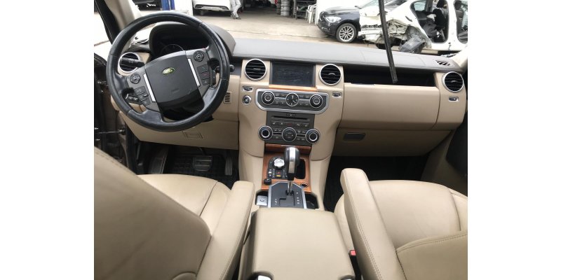 Çıkma 2012 MODEL DİSCOVERY 4 3,0 TDV6 HURDA BELGELİ Parça