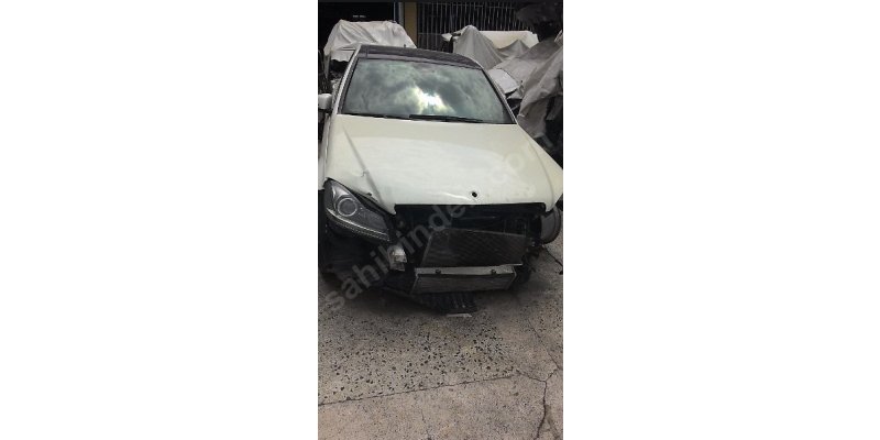 Çıkma BEYAZ MERCEDES W204 C180 HURDA BELGELİ 0003939 Parça