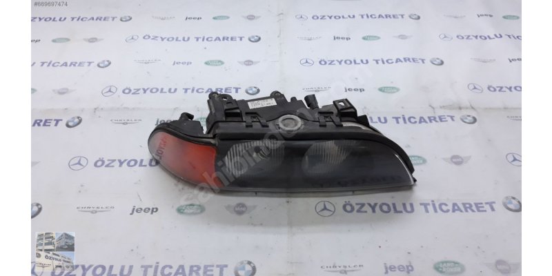 Çıkma BMW E39 5 SERİSİ SAĞ DÜZ FAR 000923 Parça