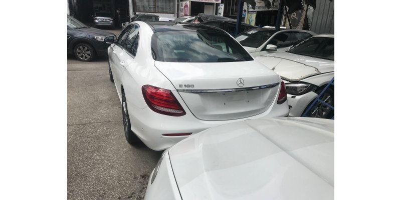 Çıkma  HURDA BELGELİ MERCEDES W213 E180 AMG Parça