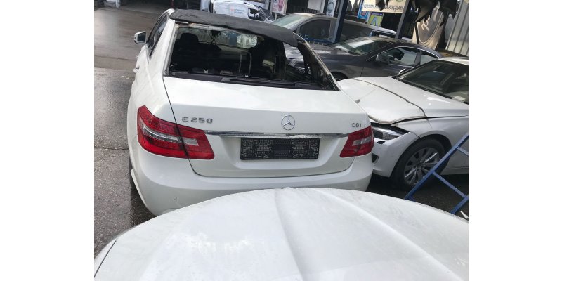 Çıkma BEYAZ MERCEDES W212 E250 CGİ 2011 MODEL HURDA BELGELİ 0004646 Parça