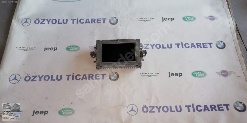 Çıkma Mercedes w212 e serisi multimedya teyp ekranı A2129018105 Parça