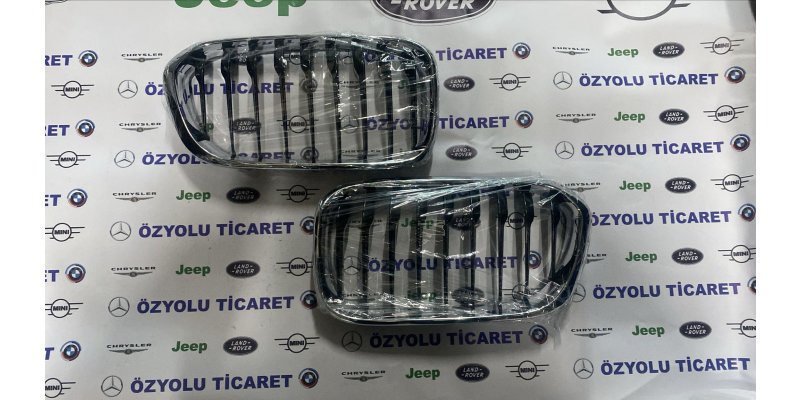 BMW F20 LCİ 1 Serisi Ön Panjur Takımı 5113 7371685-686