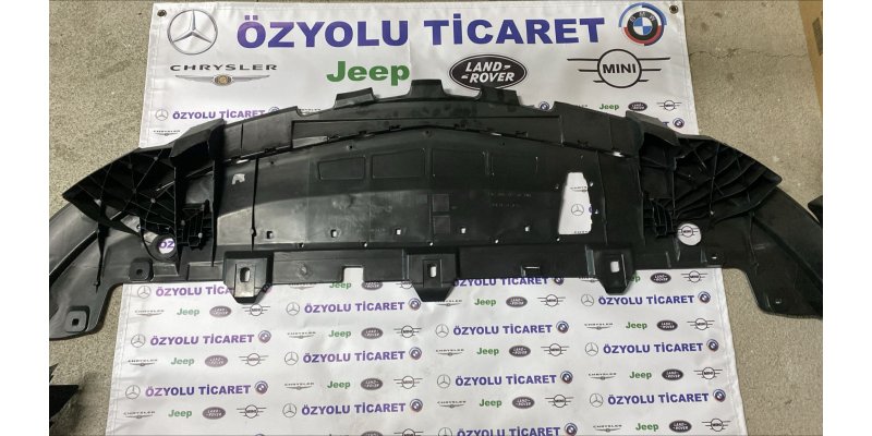 MERCEDES 117 CLA Amg Yarasa Bakaliti A176 885 01 36