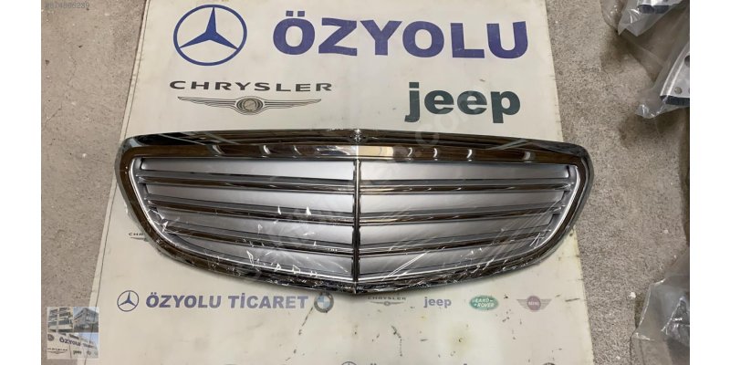 MERCEDES W205 C SERİSİ EXCUTİVE ÖN PANJUR MOTORLU 0010334
