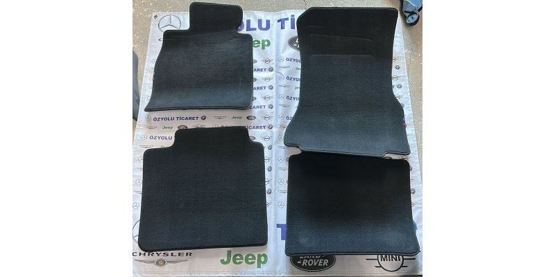 Bmw G70 Yeni 7 Serisi Orjinal Halı Paspas Takımı