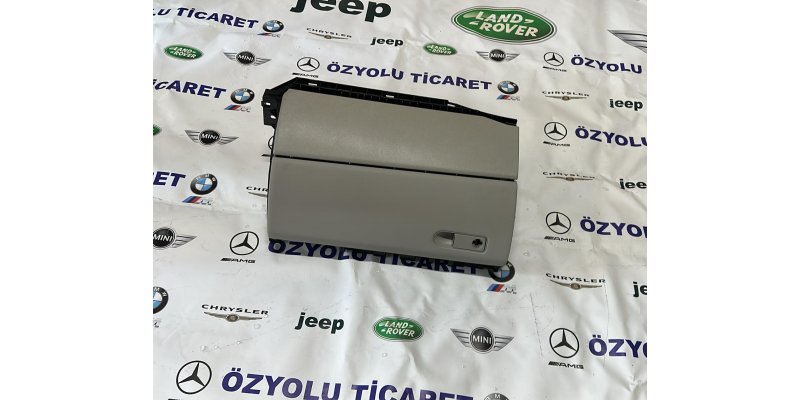 Mercedes W218 CLS Torpido Kapağı A2186800091