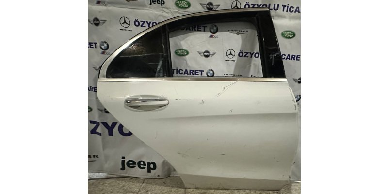 Mercedes W205 C Serisi Sağ Arka Kapı Beyaz 2014-2021