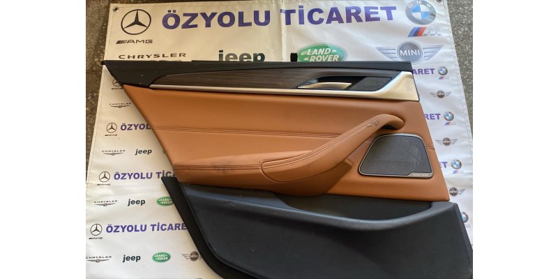 BMW G30 Sağ Arka Kapı Döşemesi