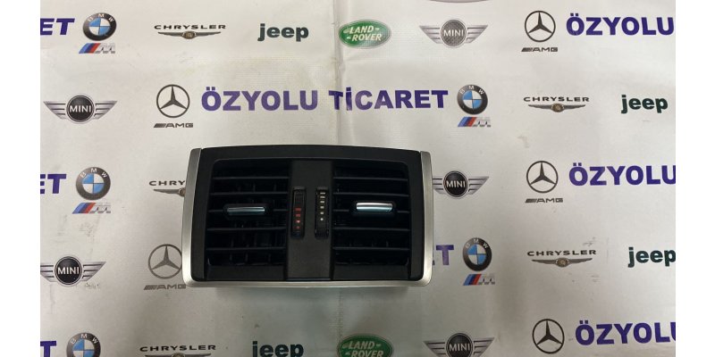 BMW F30-F31 3 SERİSİ ARKA ORTA HAVALANDIRMA 9333675-02