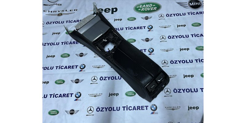 BMW G30 5 Serisi Orta Konsol