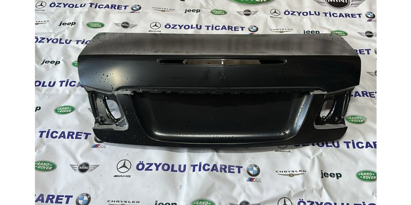 Mercedes W207 Arka Bagaj Kapağı A2077500175