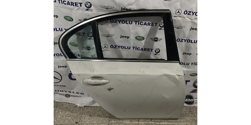 BMW E60 Sağ Arka Kapı Beyaz 2003-2010