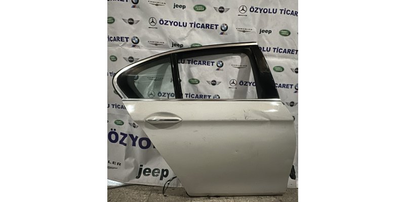 BMW F10 5 Serisi Sağ Arka Kapı Beyaz 2010-2016
