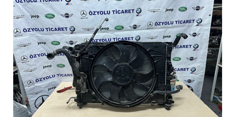 Mercedes W205 C180 Benzinli Radyatör Fan Takımı