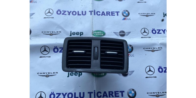 BMW F39 X2 Arka Havalandırma 9292742-01