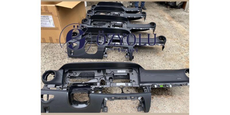 MERCEDES W213 E Serisi Siyah Dikişli Sıfır Orjinal Göğüs