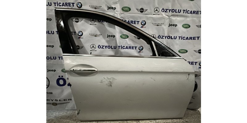 BMW F10 5 Serisi Sağ Ön Kapı Beyaz 2010-2016