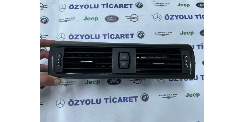 Bmw F20 Orta Havalandırma Izgarası 9205357