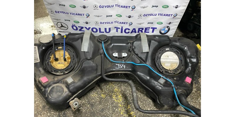 MERCEDES W212 E Serisi Dizel Yakıt Deposu A2124708901