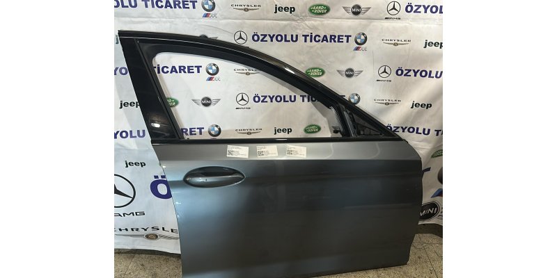 BMW G30 5 Serisi Sağ Ön Kapı Füme Hatasız