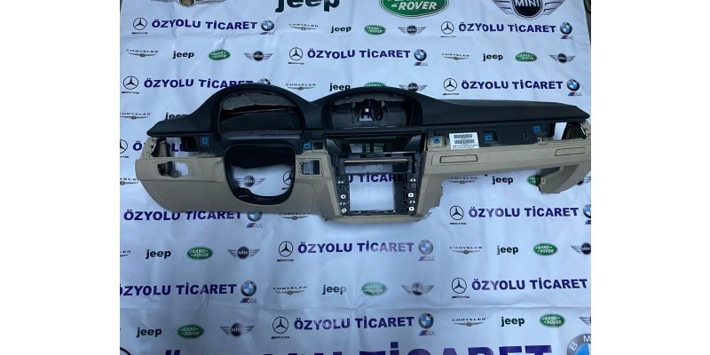 BMW E90 3 Serisi Ekranlı Göğüs Torpido