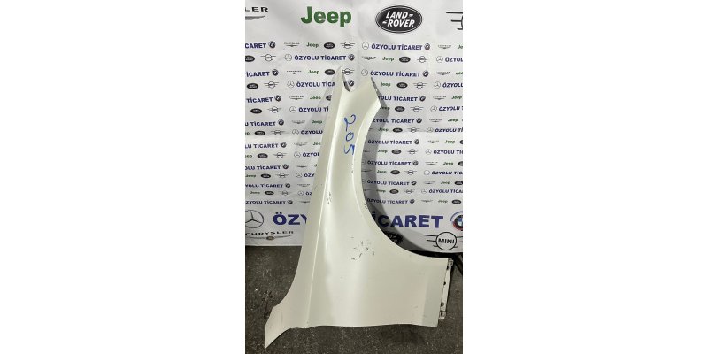 Mercedes W205 C Serisi Sağ Ön Çamurluk Beyaz Çıkma