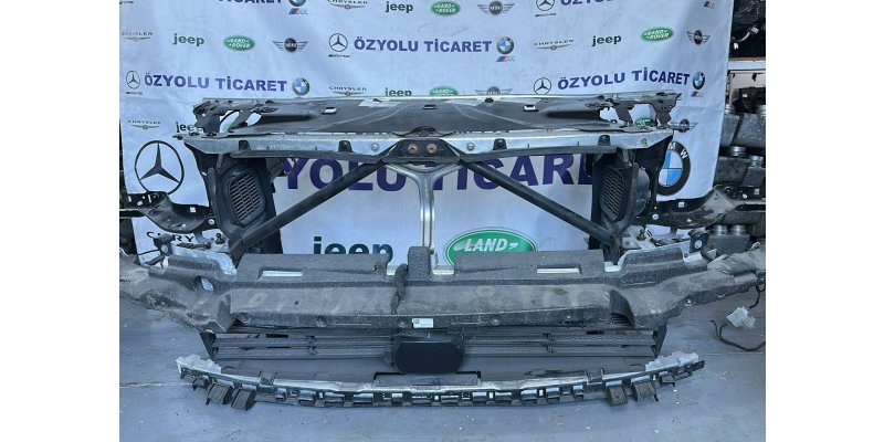 BMW G30 5 Serisi Dolu Ön Panel Seti