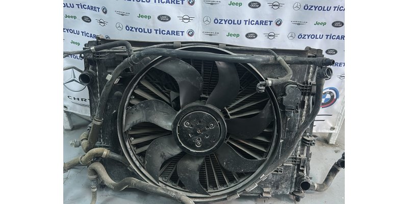 Mercedes W205 C200 4 Matic Benzinli Radyatör Fan Takımı Set