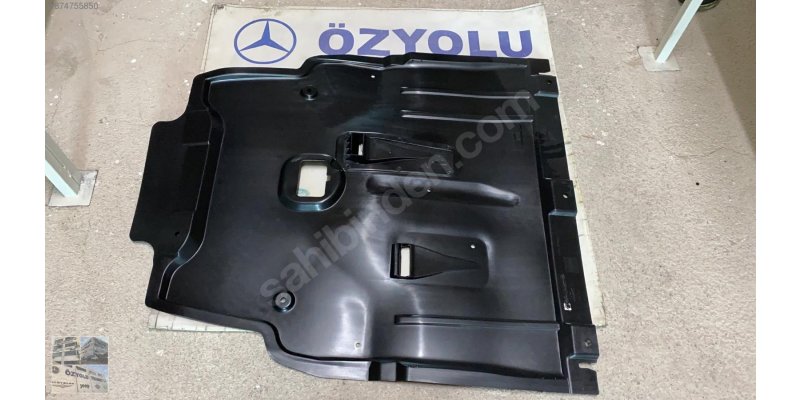 MERCEDES W176 A SERİSİ MOTOR ALT MUHAFAZA 0010374 · fotoğraf 2