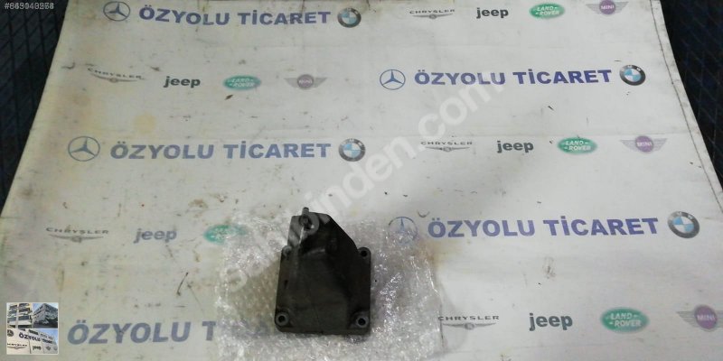 Mercedes w203 c serisi 271 motor kulağı A2712231808 · fotoğraf 2