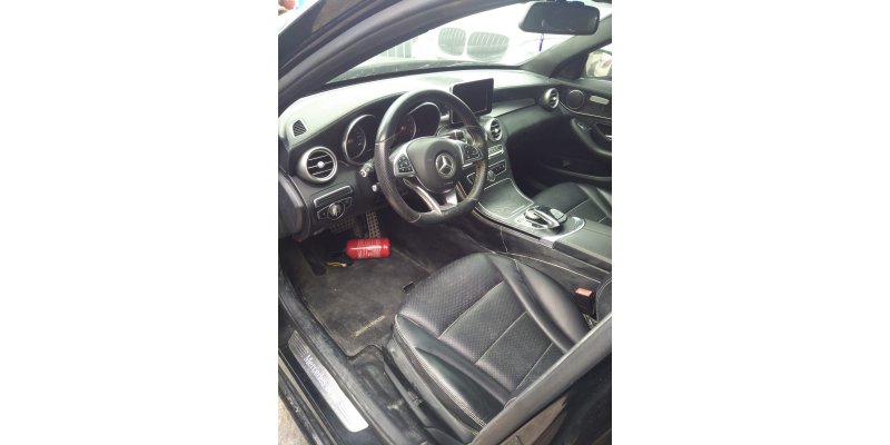 Siyah Mercedes C180 205 Kasa 1.6 Benzinli 2017 Model · fotoğraf 4