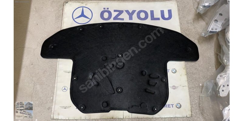 MERCEDES W205 C SERİSİ BENZİNLİ MOTOR KAPUT İÇ KEÇESİ 0010330 · fotoğraf 2