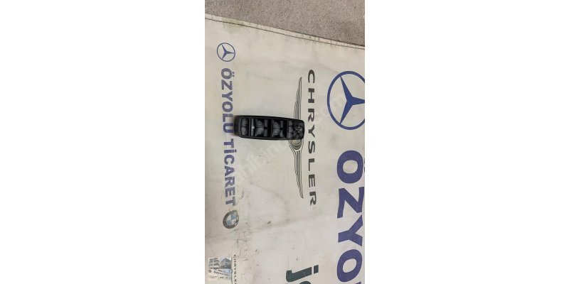MERCEDES W245 B SERİSİ SOL CAM KUMANDASI (KATLANIR AYNALI) 0010342 · fotoğraf 2