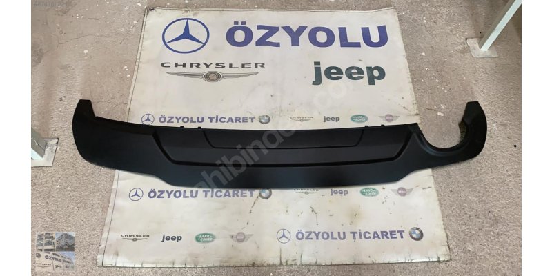 MERCEDES W204 C SERİSİ 2011-2014 ARKA TAMPON AMG DİFİZÖR 0010371 · fotoğraf 2