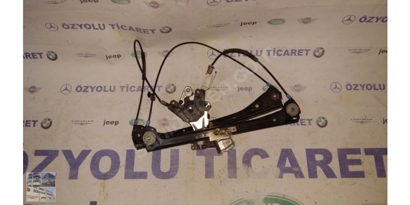 BMW 3 SERİSİ E46Cİ SOL CAM KRİKOSU 0010637 · fotoğraf 2