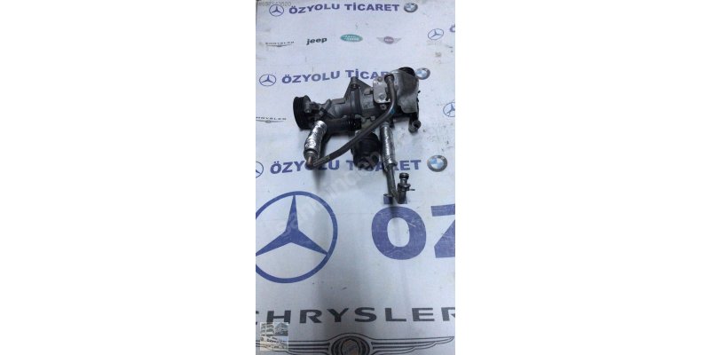 Mercedes W176 A200 Devirdaim su pompası A2702000000 · fotoğraf 2