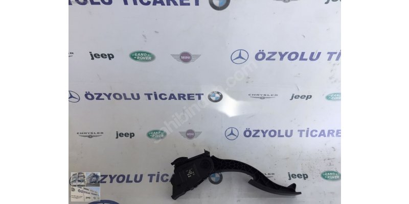 MERCEDES GLA SERİSİ W156 GAZ PEDALI A2463001404 · fotoğraf 2