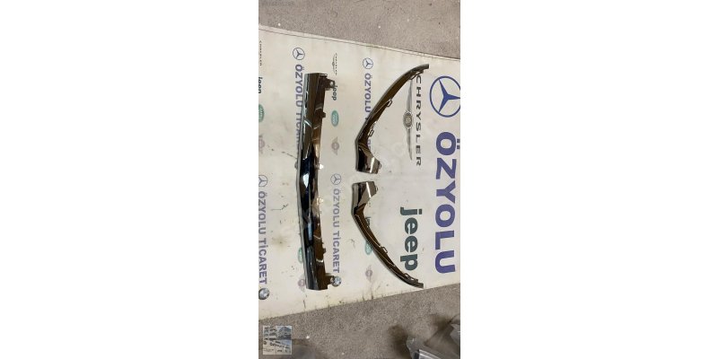 MERCEDES W205 C SERİSİ ÖN AMG TAMPON NİKELAJ SETİ 0010336 · fotoğraf 2