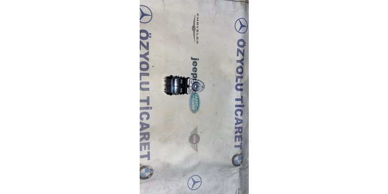 MERCEDES W205 C SERİSİ COUPE SOL CAM DÜĞMESİ 0010865 · fotoğraf 2