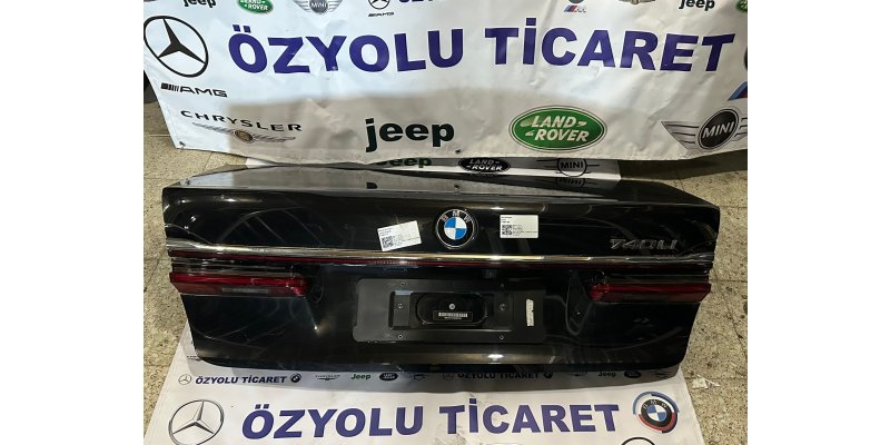BMW 7-Serisi BMW G11-G12 LCİ Hatasız Siyah Arka Bagaj Kapağı
