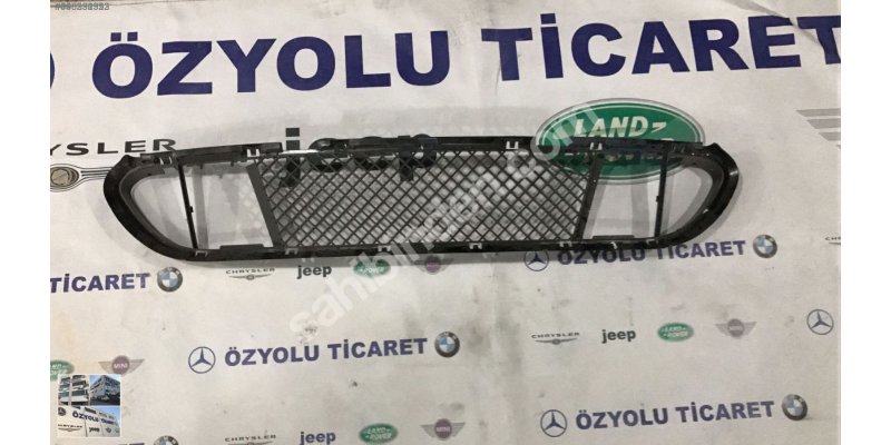 BMW 5-Serisi BMW 5 SERİSİ E60 M PAKET TAMPON IZGARA 7896589