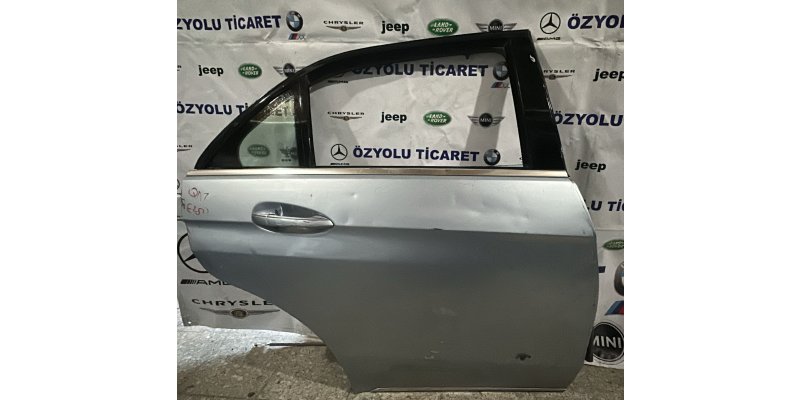 Mercedes E / E Coupé Mercedes W212 E Serisi Makyajlı Sağ Arka Kapı 2013-2016