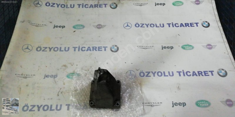 Mercedes SLK Mercedes w171 slk 271 motor kulağı A2712231804