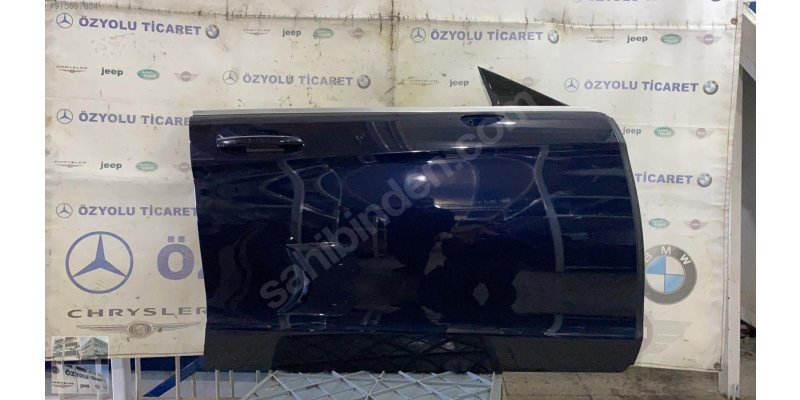 Mercedes CLS MERCEDES W218 CLS SAĞ ÖN KAPI LACİVERT 0010923