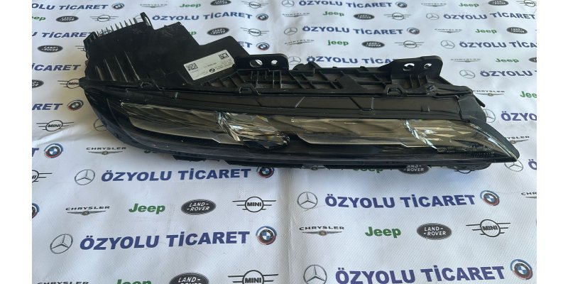 BMW 7-Serisi Bmw G70 Yeni 7 İ7 740d Sağ Gündüz Ledi 9879936