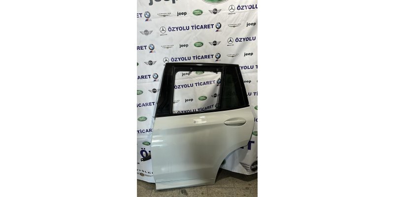 BMW X3 BMW G01 X3 Sol Arka Kapı Hatasız Beyaz