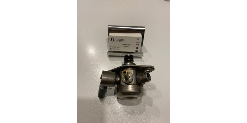Mercedes B MERCEDES W246 B200 Benzli Yüksek Basınç Pompası A2700700501
